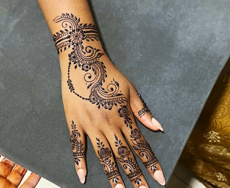 Henna by Saman